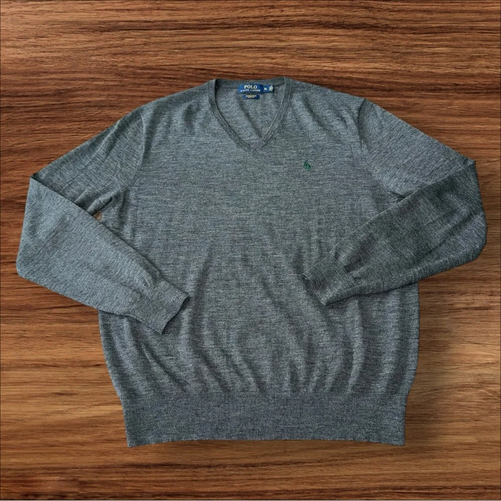 EUC Polo Ralph Lauren Merino Wool Slim Fit Men’s XL‎ PULLOVER VNECK Ls Grey